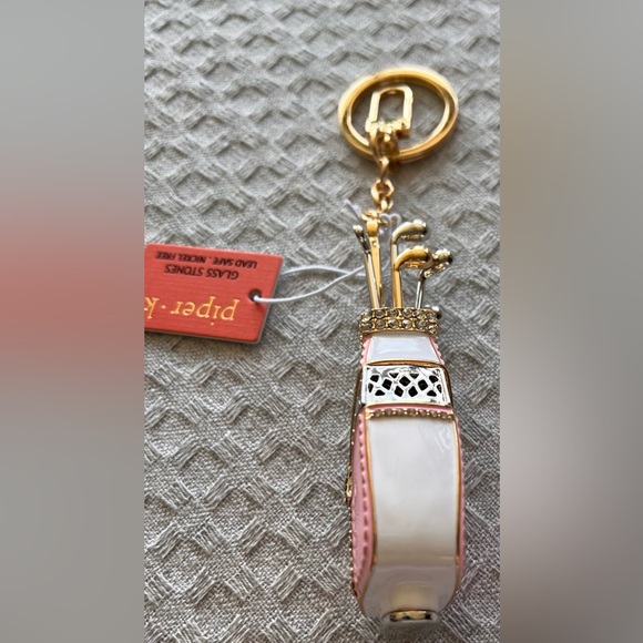 NWT gorgeous and whimsical Piper•K golf bag and clubs pink and cream key ring. - Picture 10 of 12